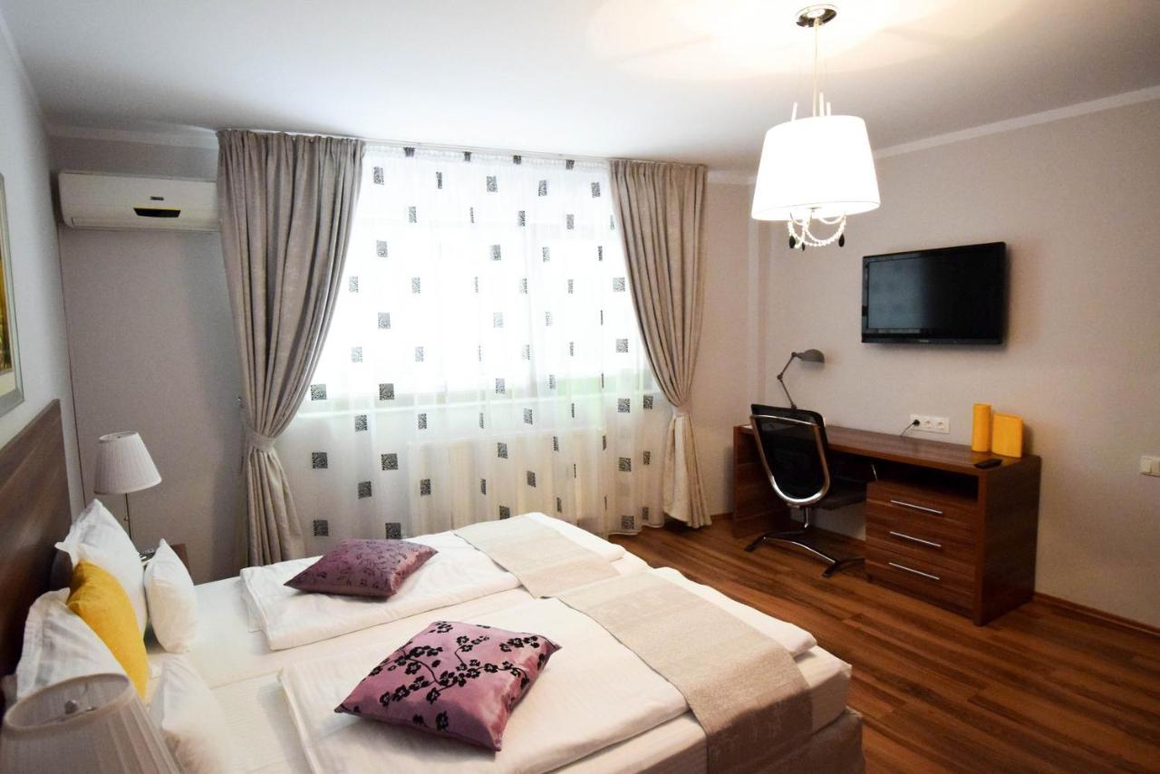 Cabrio Apart Hotel Cluj-Napoca Exterior foto